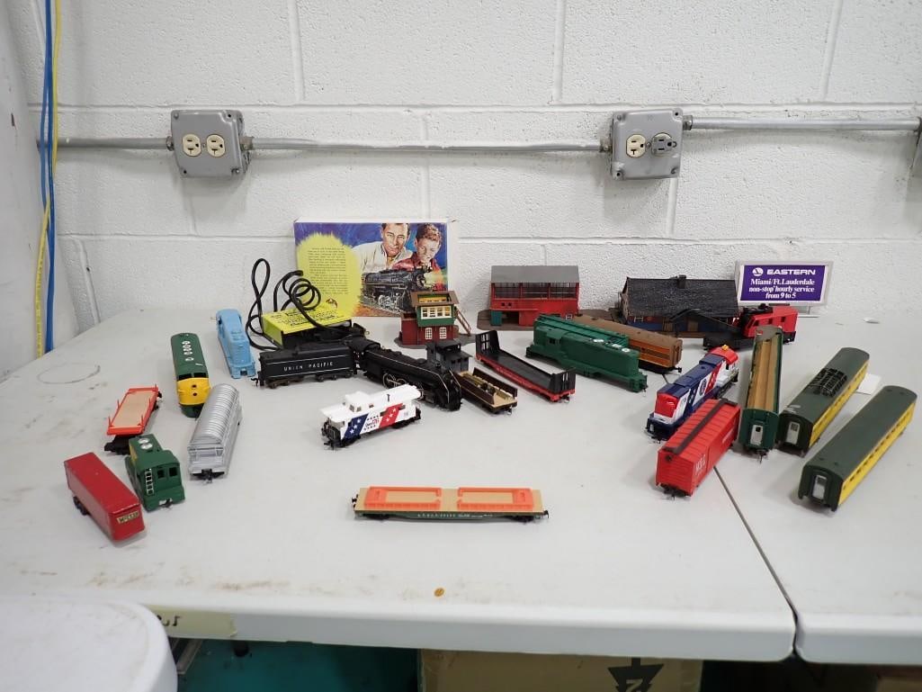 Large Lot of assorted Trains / Accessories including Mantua Tyco HO Scale, (1 of 6)