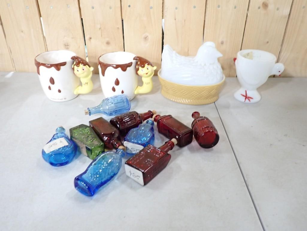 2 Tastee Freez Elf Mugs, 10 Mini Glass Bottles, Hen on Nest, Milk Glass Chicken Cup (1 of 10)