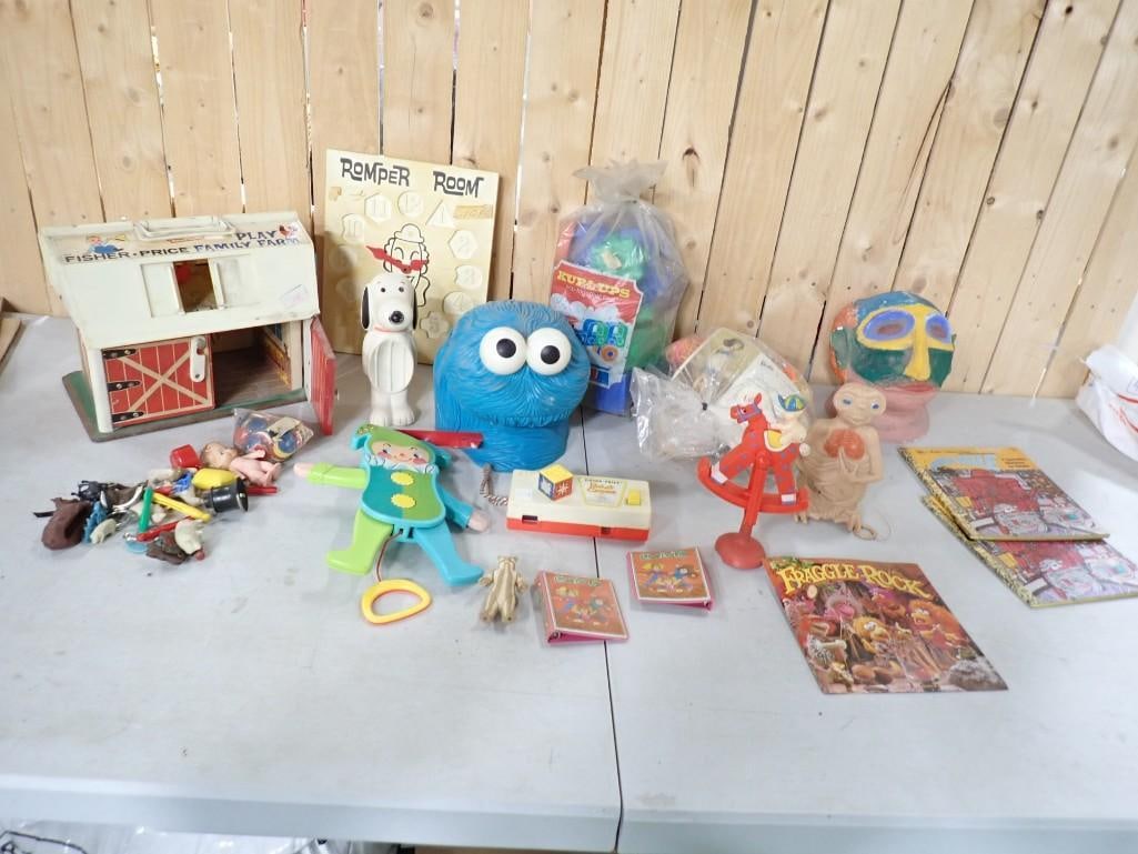 Toy Lot incl Pull String ET, Romper Room Clock, Sesame Street, Fraggle Rock, Snoopy Soap d: Toy Lot incl Pull String ET, Fisher Price Family Farm, Romper Room Clock, Sesame Street, Fraggle Rock, Snoopy Soap dish, Little Golden Books, Barbie Fashion Pattern, etc