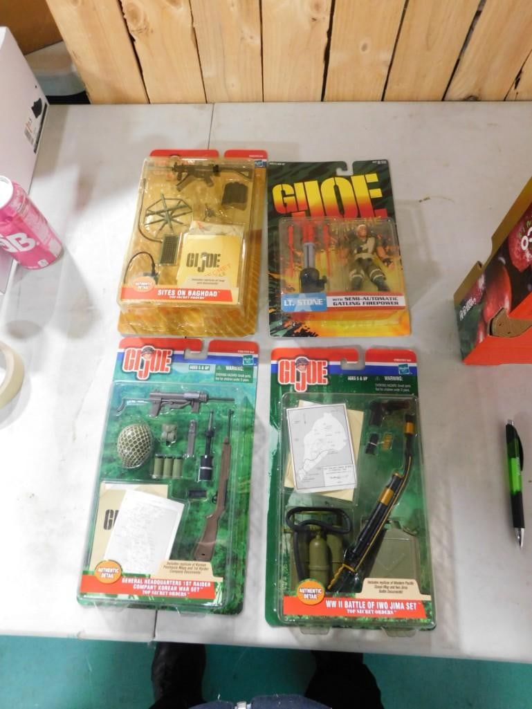 4 GI Joe Action Figures and Accessories New in Package incl 1 Kenner and 3 Hasbro (1 of 7)