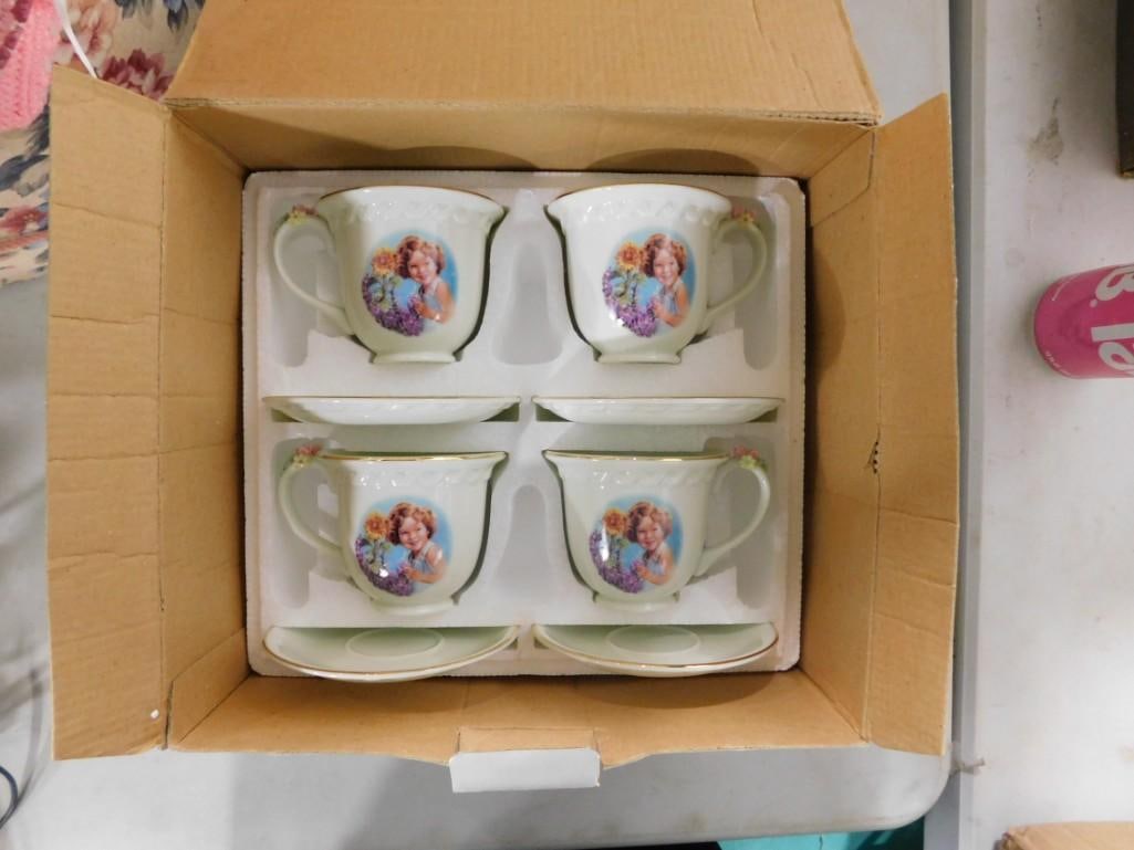 Danbury Mint Shirley Temple Porcelain Teacups with Original Box (1 of 5)