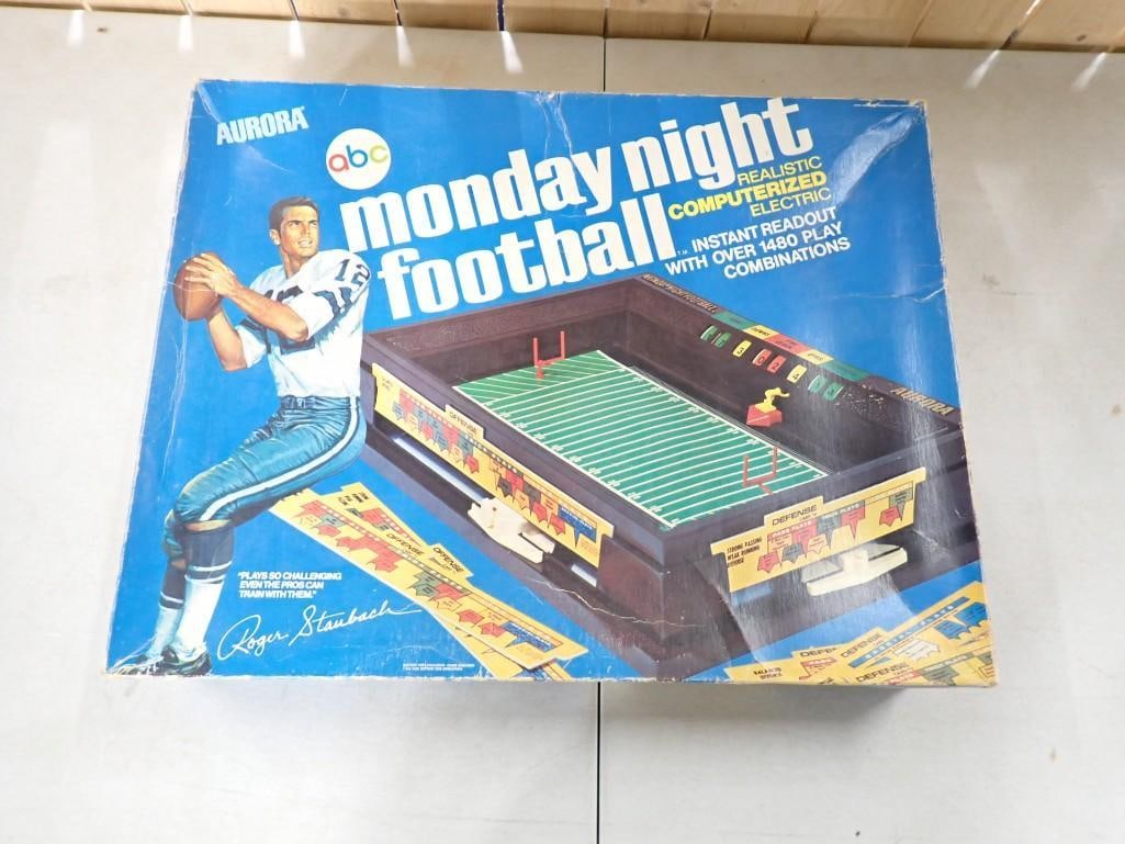 Aurora ABC Monday Night Football Computerized Electric Game: Aurora ABC Monday Night Football Computerized Electric Game . Includes everything shown in the pictures 