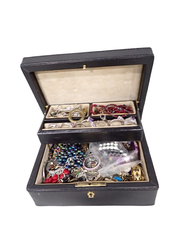 Costume Jewelry in a Jewelry Box: Costume Jewelry in a Jewelry Box Jewelry box measures 8" x 4" x 6" Live Auctioneers is now offering Live Shipping through them. This is an optional payment/shipping system. If you would li