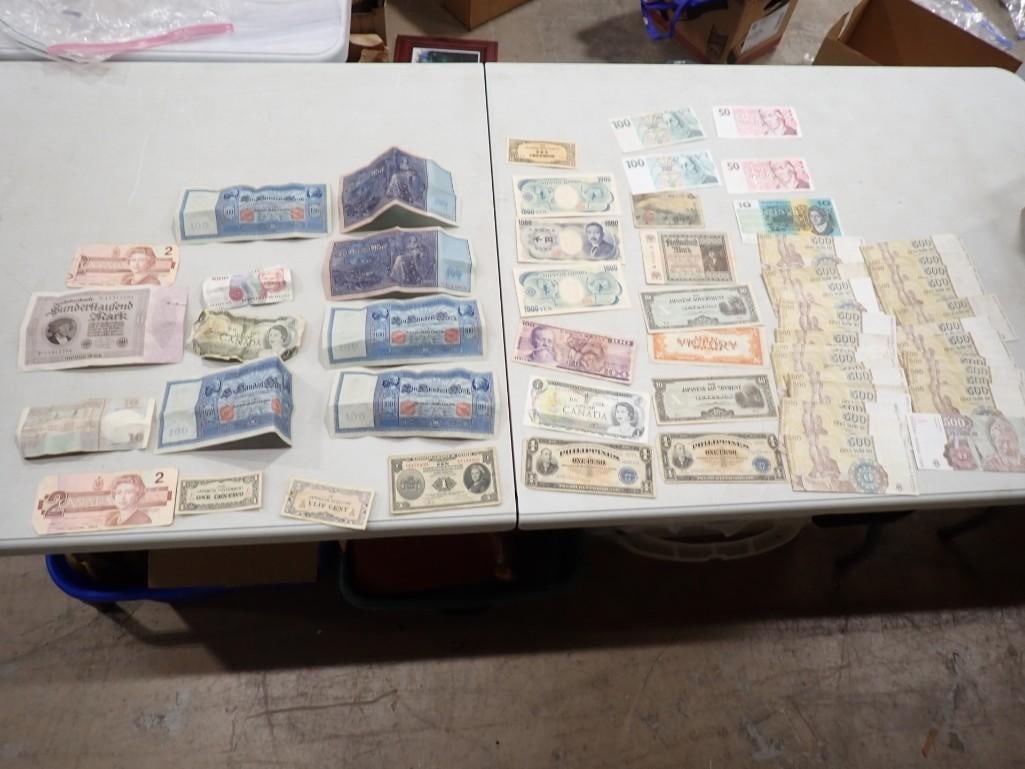 Collection of Vintage Foreign Paper Money (1 of 12)