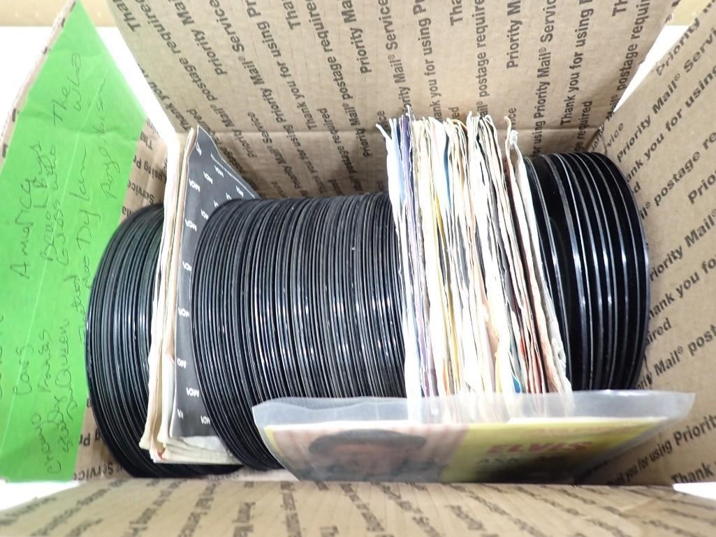 Lot of Various 45 RPM Vinyl Records many with Sleeves including Chicago, Cars, Steely Dan, Queen (1 of 11)