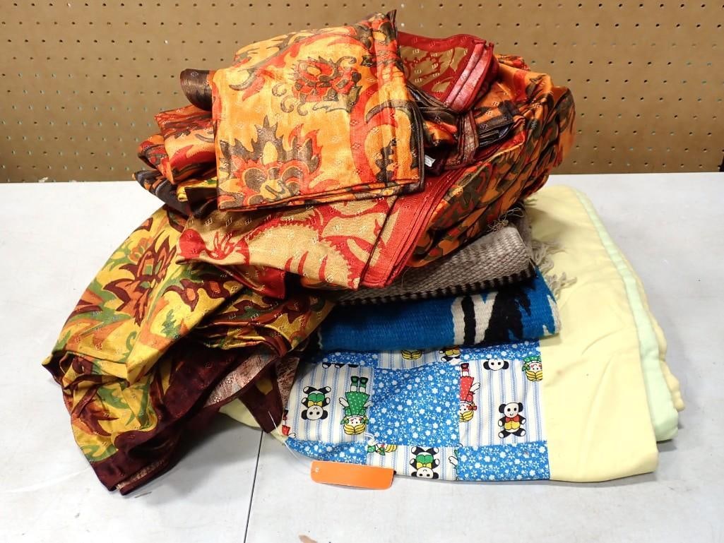 Lot of Assorted Linens, Quilt, Southwest Style Blankets, etc. (1 of 11)