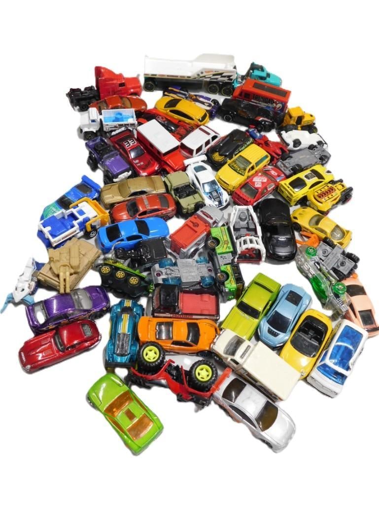 Lot of assorted Toy Cars, trucks, etc. including Mattel Hot Wheels, Maisto, etc. (1 of 10)