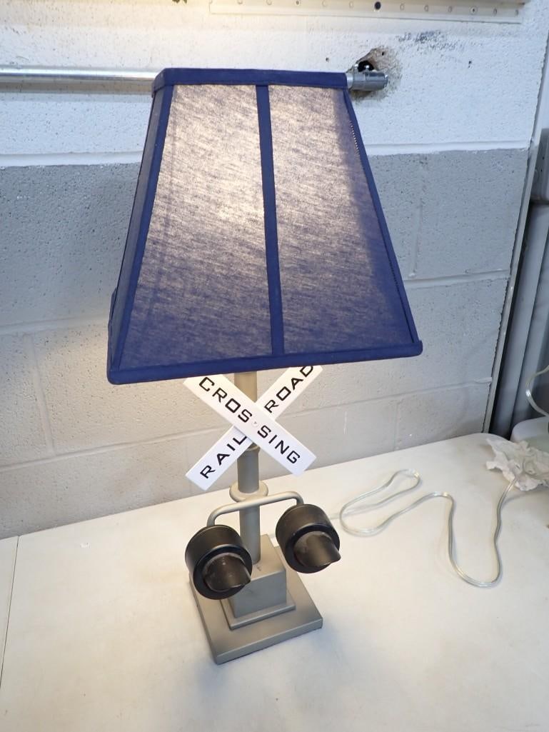 Railroad Crossing Table Lamp Train Collector Item Works (1 of 7)
