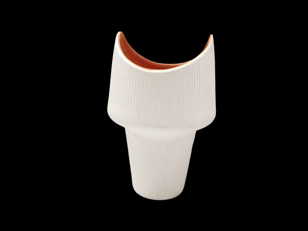 Red Wing Pottery 847 Mid Century Modern Vase Orange and White: Red Wing Pottery 847 Mid Century Modern Vase Orange and White Live Auctioneers is now offering Live Shipping through them. This is an optional payment/shipping system. If you would like to use the UPS