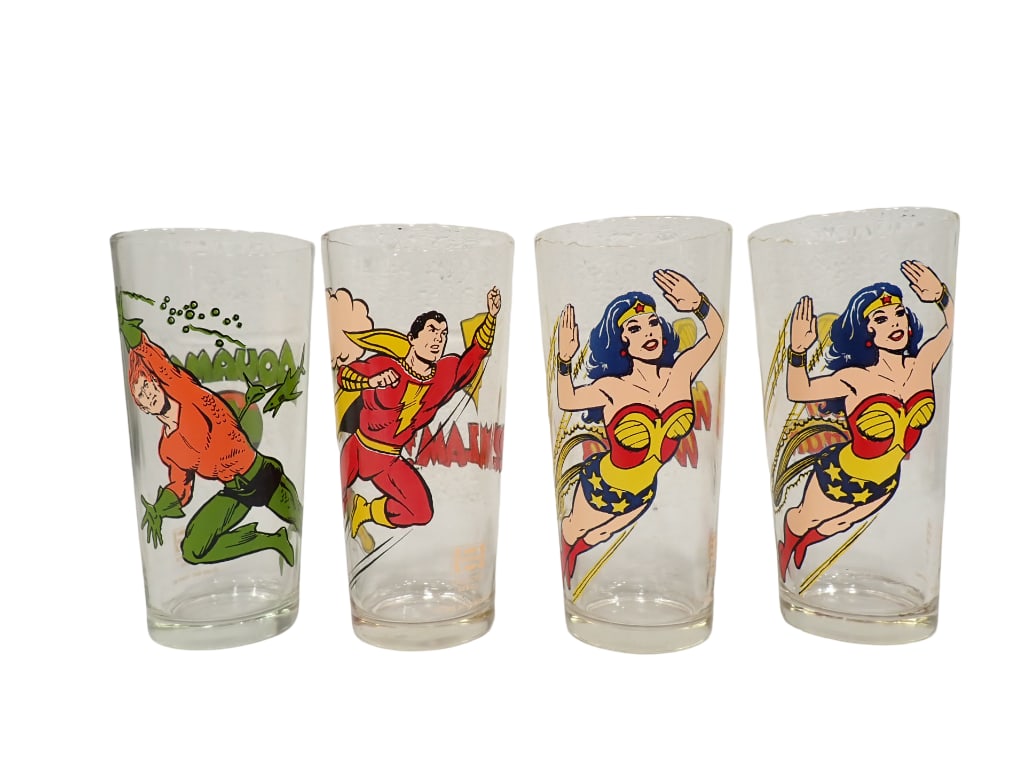 4 Super Hero Pepsi Glasses incl 2 Wonder Woman, 1 Shazam, 1 Aquaman (1 of 7)