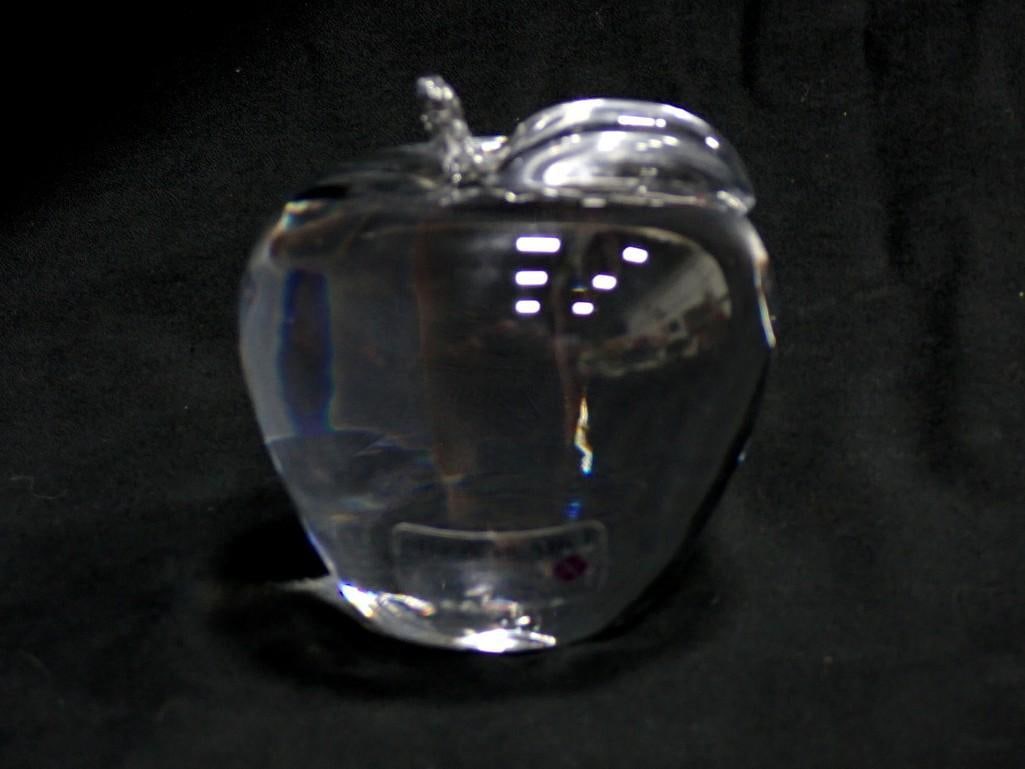 Simon Pearce Signed Glass Apple Paperweight (1 of 6)