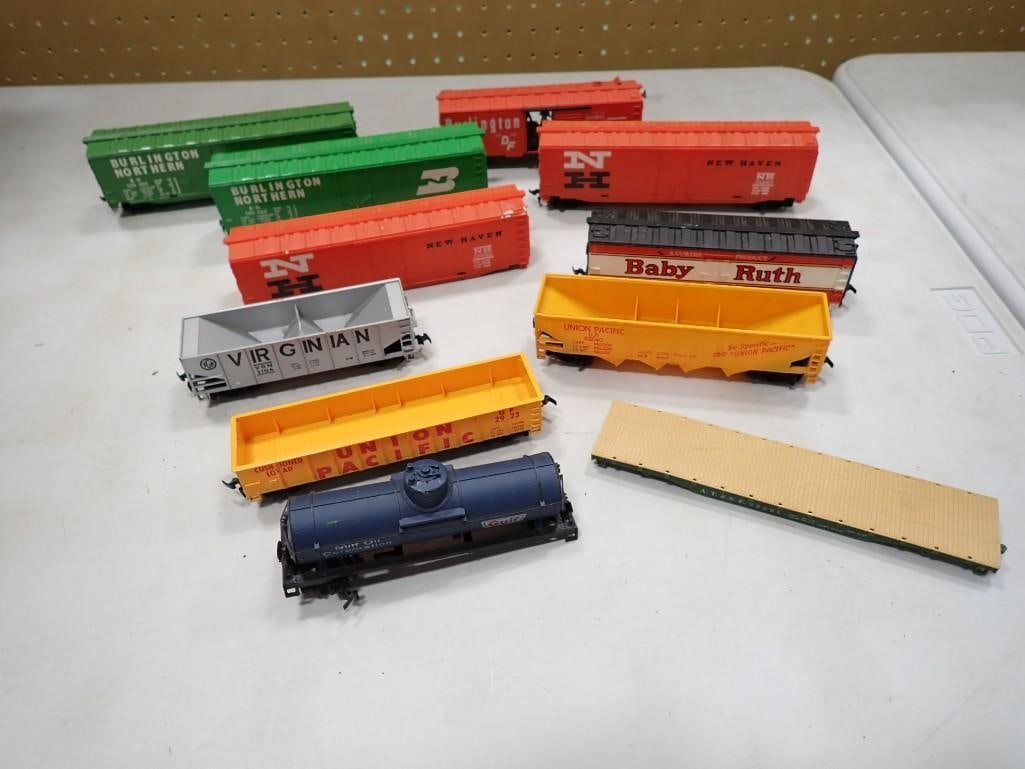 Lot of assorted H0 Scale Trains including Tyco, Baby Ruth, etc.: Lot of assorted H0 Scale Trains including Tyco, Baby Ruth, etc. Live Auctioneers is now offering Live Shipping through them.? This is an optional payment/shipping system.? If you would like to use the