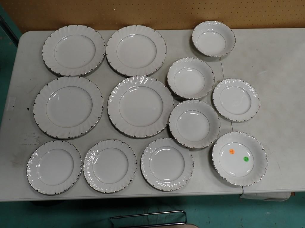 Harmony House Fine China Heirloom 3512 Japan (1 of 6)