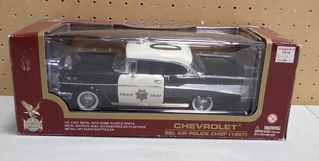 Road Legends Die Cast Chevrolet Bel Air Police Chief 1957 Car Model (1 of 7)
