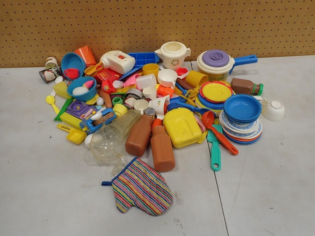 Lot of Small Toys incl Play Kitchen Items (1 of 6)