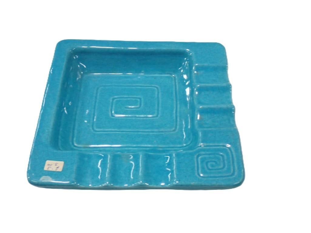 Vintage Mid Century Modern Aqua Blue Ceramic Ashtray: Vintage Mid Century Modern Aqua Blue Ceramic Ashtray 9x9x2" Live Auctioneers is now offering Live Shipping through them. This is an optional payment/shipping system. If you would like to use the U