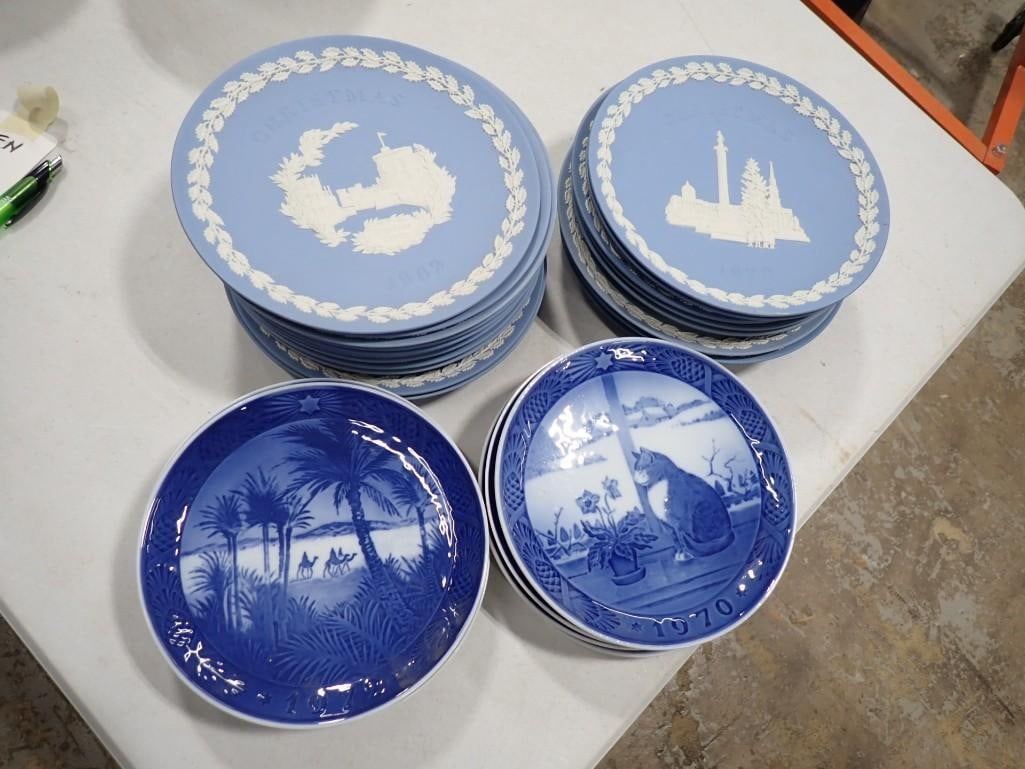 Large Lot of Bing & Grondahl and Wedgewood Collector Plates: Large Lot of Bing & Grondahl and Wedgewood Collector Plates 8x8x1" Live Auctioneers is now offering Live Shipping through them. This is an optional payment/shipping system. If you would like t