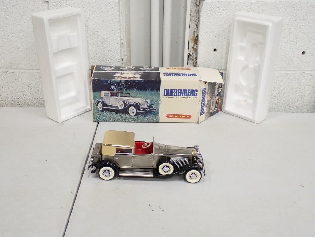 Vintage Duesenberg 1934 Model SJ Town Car Novelty Radio with original box - it works (1 of 8)