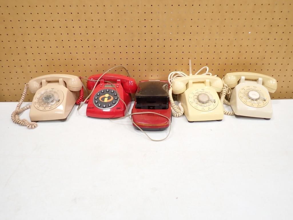 Lot of Vintage Rotary Dial Telephones and a VHS Tape Rewinder, plus a newer phone: Lot of Vintage Rotary Dial Telephones and a VHS Tape Rewinder, plus a newer phone 8x8x6" All pictures are considered part of the description and should be examined carefully by bidders. Live Aucti