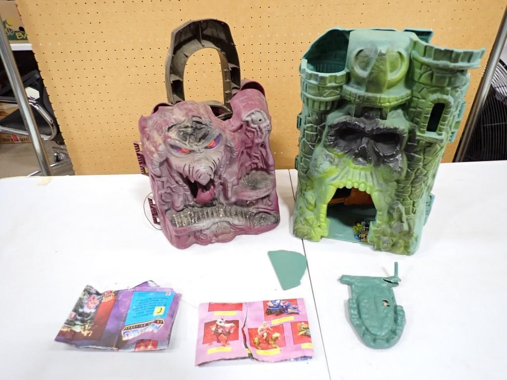 Masters of the Universe Snake Mountain and Castle Grayskull He-Man MOTU Toys: Masters of the Universe Snake Mountain and Castle Grayskull He-Man MOTU Toys .? Includes only what is shown in the pictures All pictures are considered part of the description and should be examined c