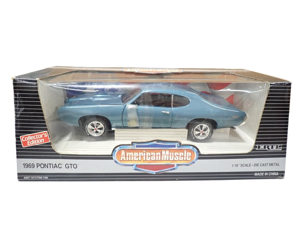 Ertl American Muscle 1:18 Scale Die Cast Metal 1969 Pontiac GTO Model Car in Original Box (1 of 7)