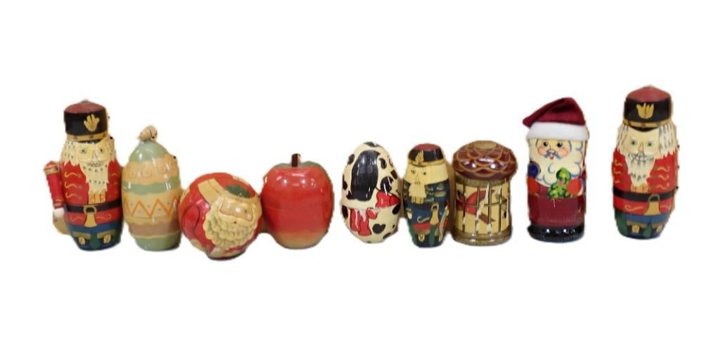 Lot of assorted Nesting Dolls / Figurines including Santa Claus, Apple, Dog, Soldiers, etc. (1 of 7)