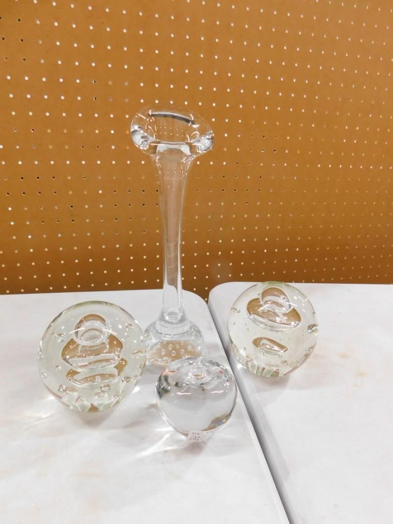 4 Piece Vintage Glass Lot including Vase, Apple, Bubble Paper Weights (1 of 7)