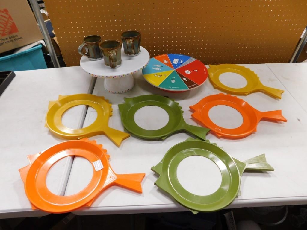 Phil Mayhew Coffee Mugs, Beersheba Pottery Tennessee, 1960's Serva Plate BBQ / Picnic plate holders (1 of 10)