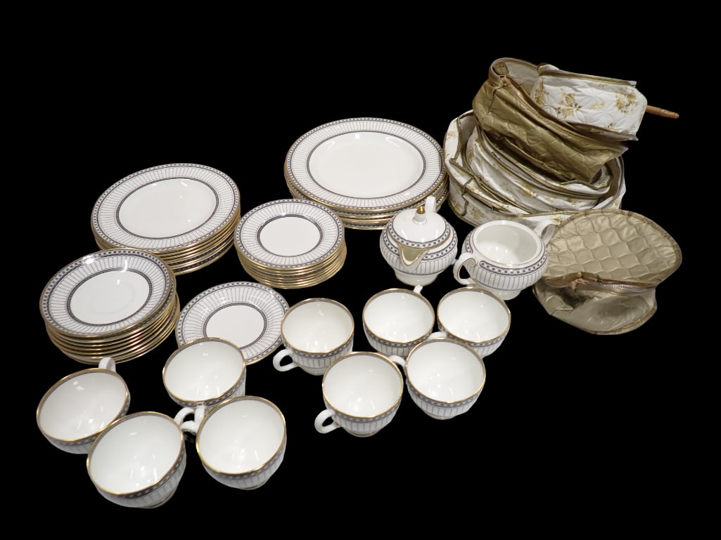 44 pc Wedgwood Colonnade Black China incl 5 Dinner Plates, 9 Cups, Creamer, Sugar Bowl (1 of 16)