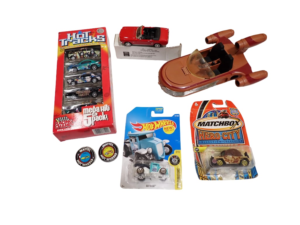 Toys incl Kenner Star Wars Land Speeder Toy, 2 Mattel Hot Wheels buttons, Matchbox Hero City Car (1 of 11)