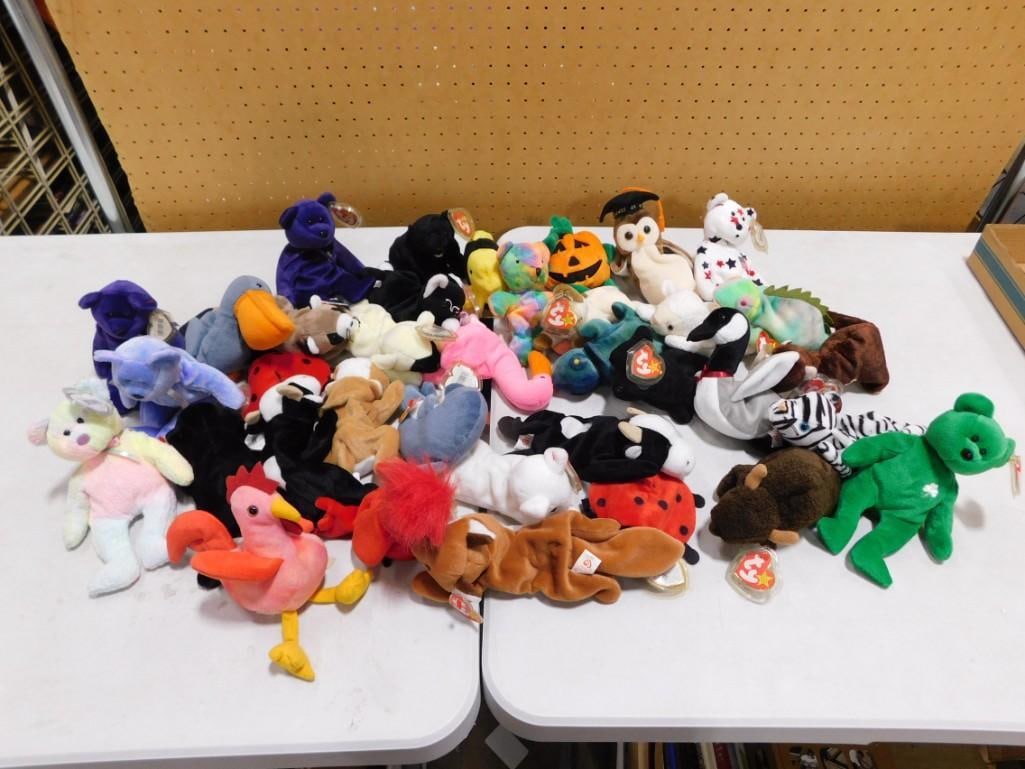 Large Lot of assorted Ty Beanie Babies (1 of 5)