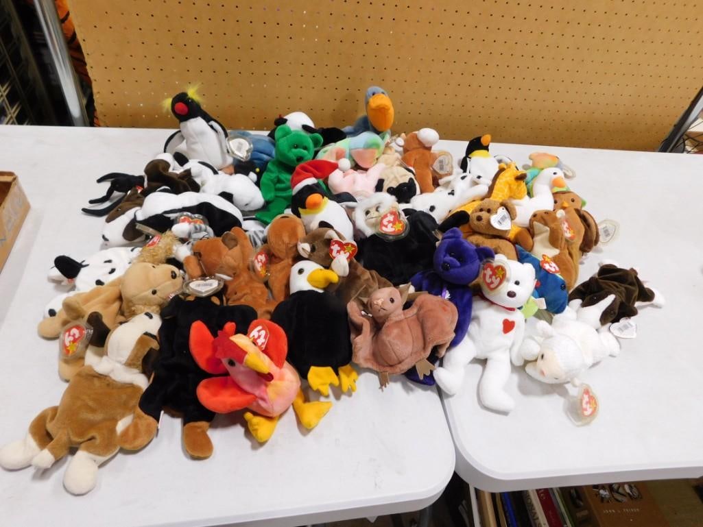 Large Lot of assorted Beanie Babies: Large Lot of assorted Beanie Babies All pictures are considered part of the description and should be examined carefully by bidders. Live Auctioneers is now offering Live Shipping through them. 