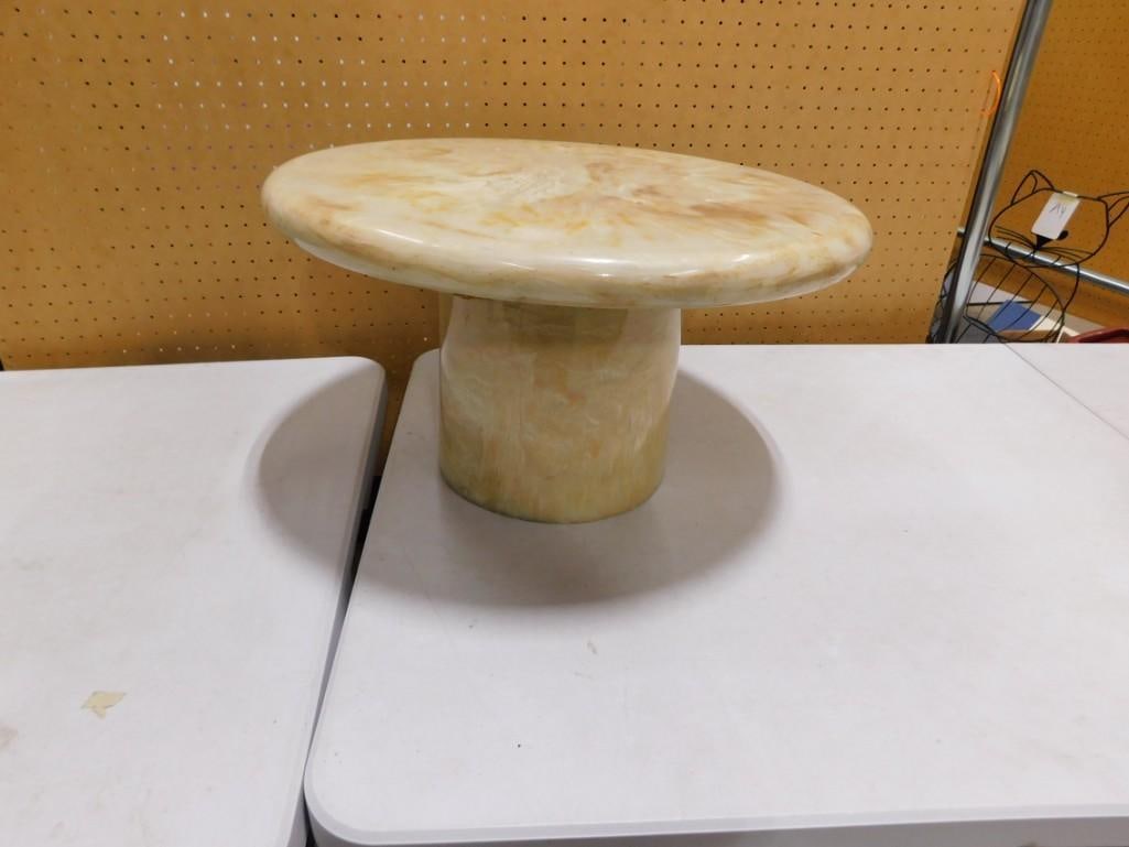 Composite Pedestal Round Mushroom Table Roughly 12x21": Composite Pedestal Round Mushroom Table Roughly 12x21" Looks like stone, but probably is not All pictures are considered part of the description and should be examined carefully by bidders. Live Aucti
