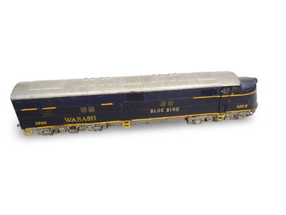 Wabash E8 No 1002 Bluebird Diesel Engine Brass Custom Painted: Wabash E8 No 1002 Bluebird Diesel Engine Brass Custom Painted. O Gauge. See photos for condition. 17"x4"x3" All pictures are considered part of the description and