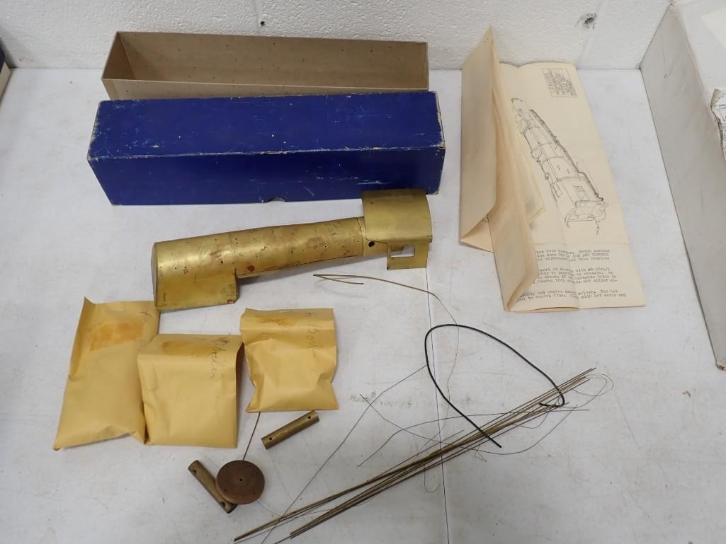 Lobaugh U.S.R.A. Light Pacific Steam Engine Kit All Brass (1 of 8)