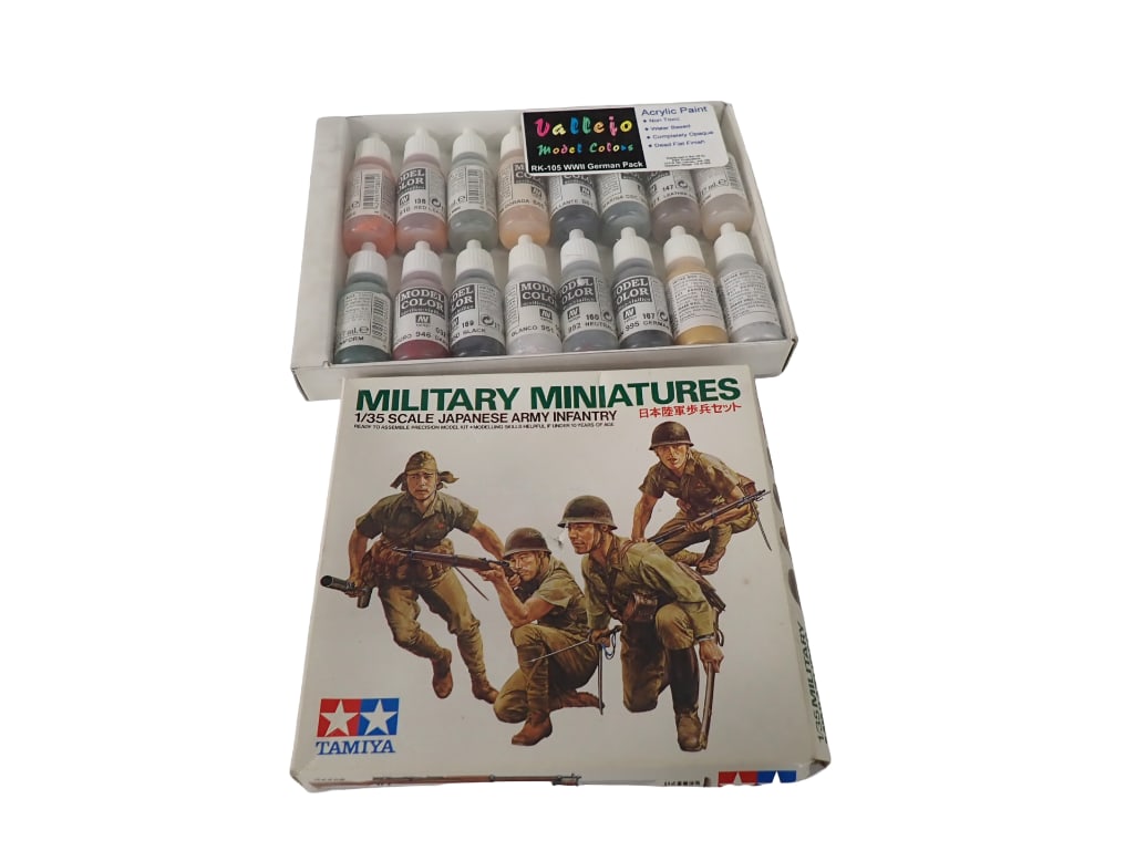 Box of Tamiya Plastic Military Miniatures Japan army Infantry 35090-250 plus Model Kit paints (1 of 4)