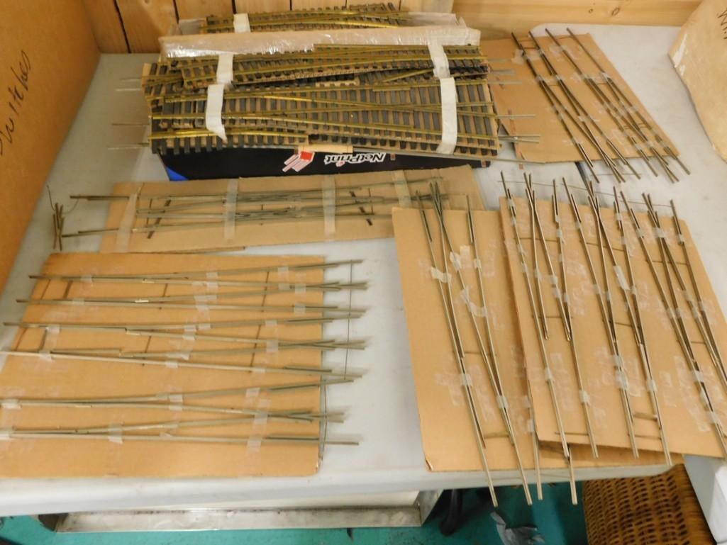 Box of 2 Rail O Scale Model Train Track Switches (1 of 12)