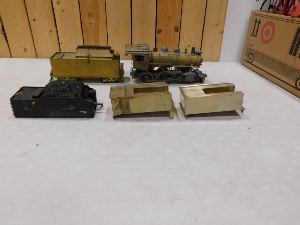 Brass O Scale Train Engine and 2 Brass Tender Shells and 1 non brass Tender Some condition issues (1 of 20)