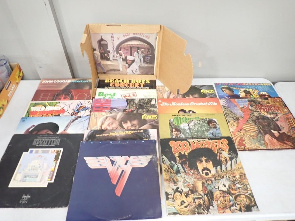 18 Vinyl Records 33 RPM LPs incl Jeff Beck, Bob Dylan, Frank Zappa, Alice Cooper, Monkees, John Coug