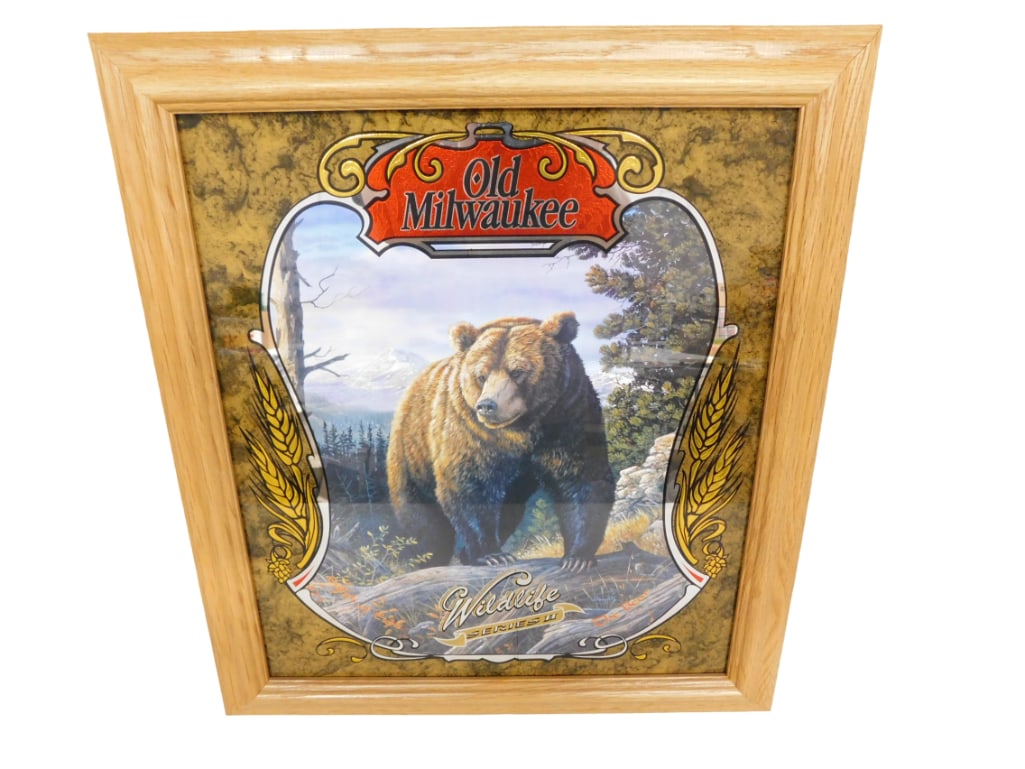 Old Milwaukee Beer Wildlife Series Grizzly Bear Bar Mirror Framed 19"x17" (1 of 6)