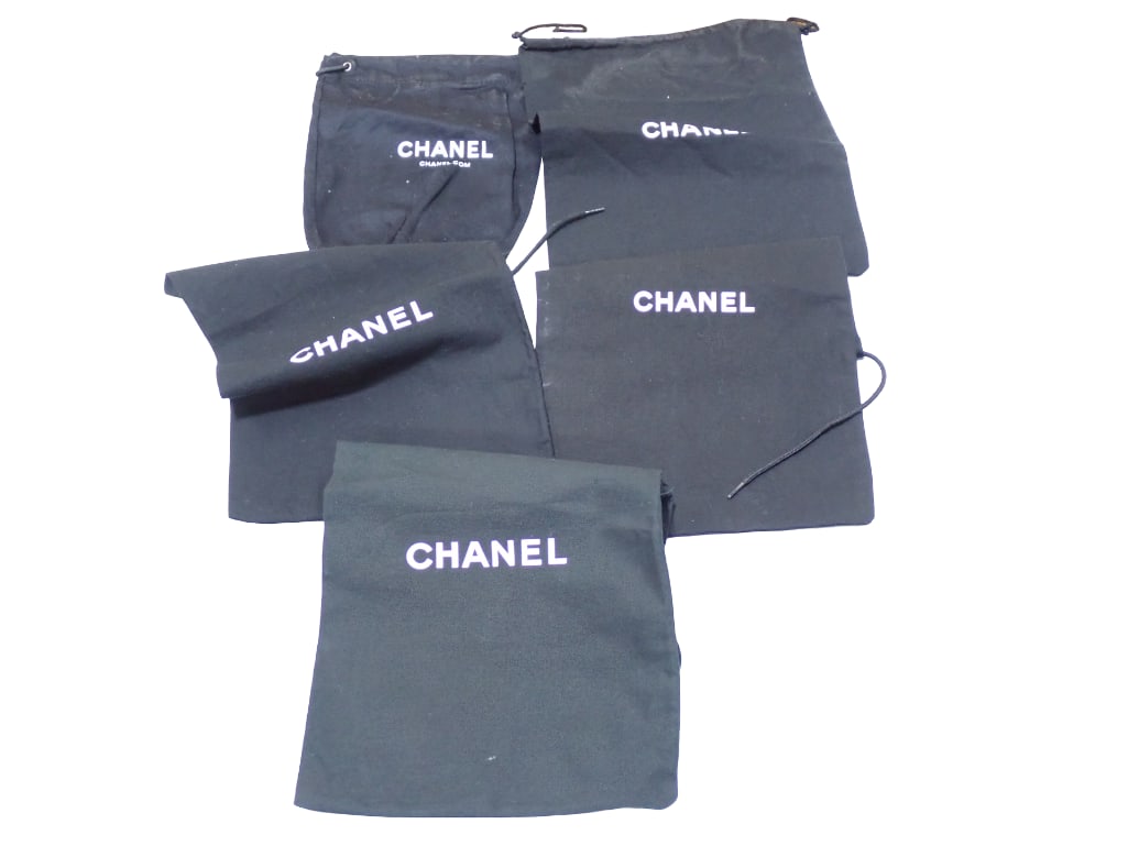 Five Chanel Dust Bags: Five Chanel dust bags All pictures are considered part of the description and should be examined carefully by bidders. Live Auctioneers is now offering Live Shipping through them. This is an o