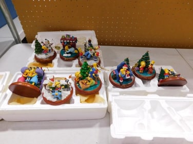 Lot of detailed Bradford Illuminated Simpson's Christmas Ornaments