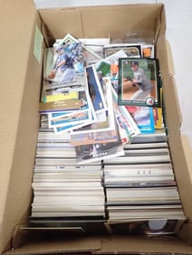 Shoe Box full of assorted baseball cards