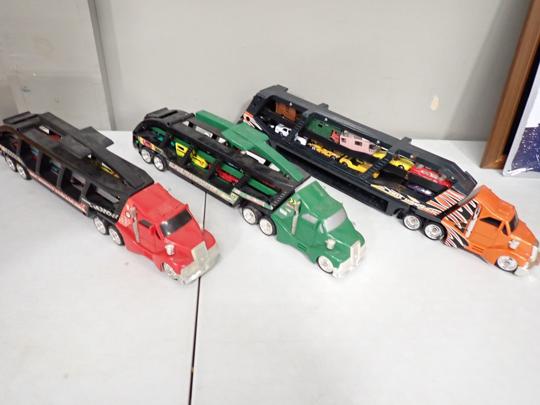 Lot of 3 Hot Wheels Streamliner Car Carrier Transport Trucks with Cars (1 of 20)