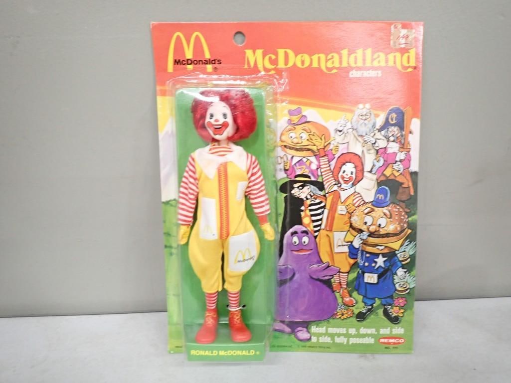 Vtg 1976 McDonald's Ronald McDonald McDonaldland Action Figure NOS Remco New Old Stock: Vintage 1976 McDonald's Ronald McDonald McDonaldland Action Figure Remco NOS New Old Stock . All pictures are considered part of the description and should be examined carefully by bidders. Live A