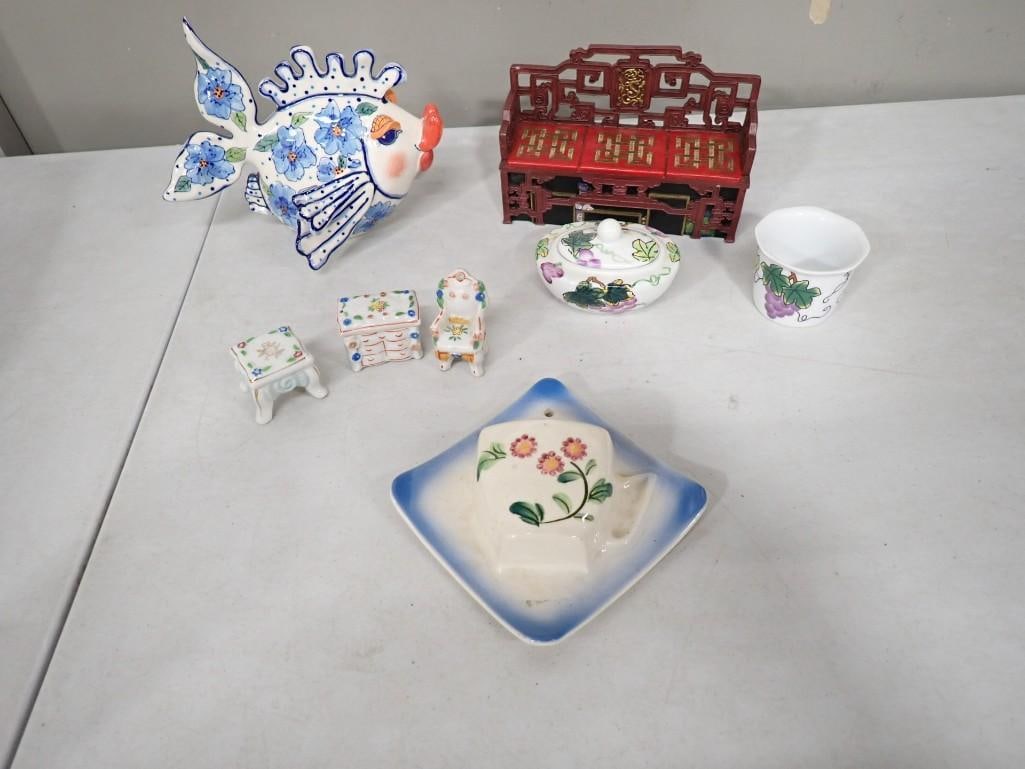 Diane Pottery Ceramic Fish, Chinese Style Wood Furniture Jewelry Box, Small China Dishes, etc. (1 of 8)