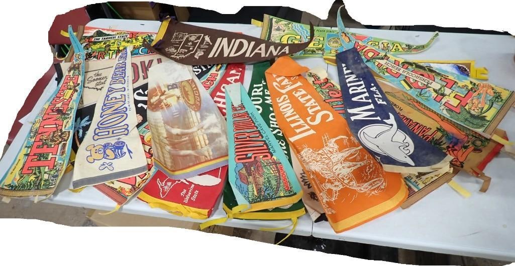 Large Lot of Vintage Pennants - mostly different states including Michigan, Missouri, Oklahoma, Indi: Large Lot of Vintage Pennants - mostly different states including Michigan, Missouri, Oklahoma, Indiana, Brookfield Zoo, Honey Bear, etc.
