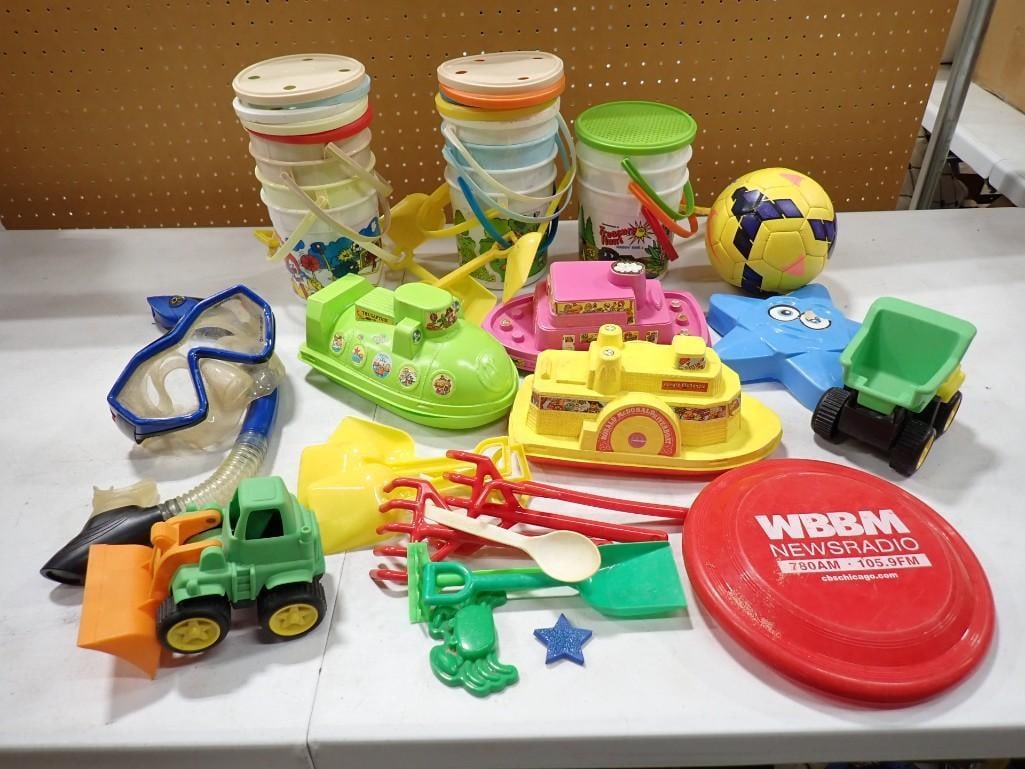 Lot of Plastic Toys incl Vintage Ronald McDonald Riverboat, WBBM Newradio Frisbee, Sandbox Toys, Etc (1 of 12)
