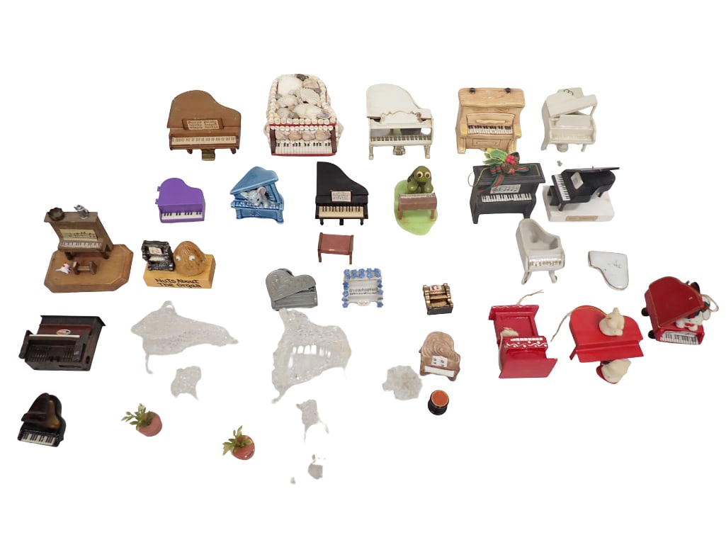 Collection of Miniature Piano Figures (1 of 7)