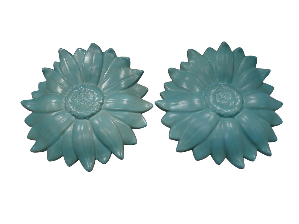Pair of Vintage Abingdon Pottery Aqua Sunflower or Daisy Wall Pockets (1 of 6)